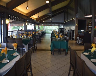 Coachman Inn Restaurant 