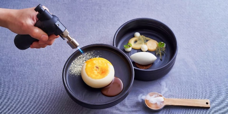 SKAI Restaurant - Swissotel the Stamford