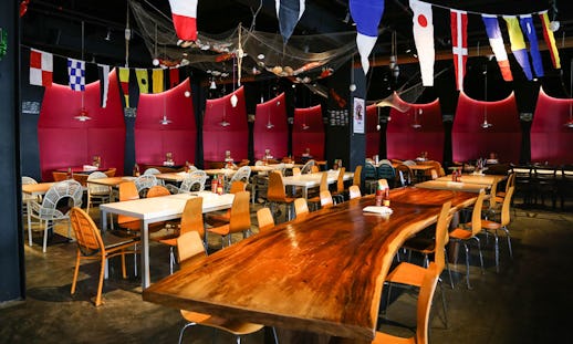 Dancing Crab - The Grandstand