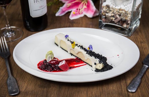 Astons Steak & Salad - The CentrePoint 