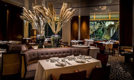 Summer Pavilion - The Ritz-Carlton, Millenia Singapore