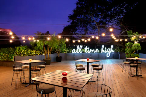 Dusk Restaurant and Bar