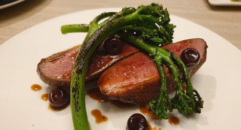 La Fête Wine Bistro & Bar