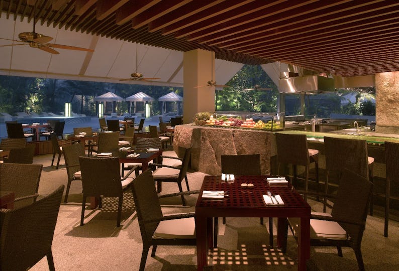 Oasis Restaurant - Grand Hyatt Singapore